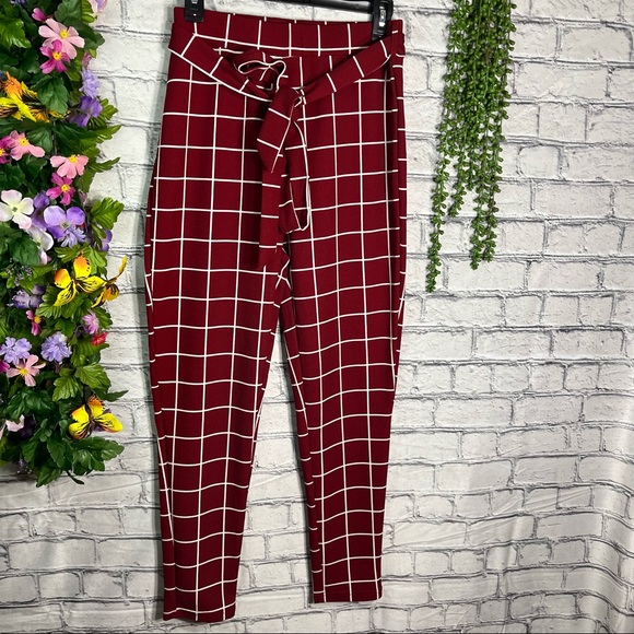 „🌸5/$25🌸NWOT Shein Plaid/ Grid Self Belted Pants Size large - Picture 3 of 16